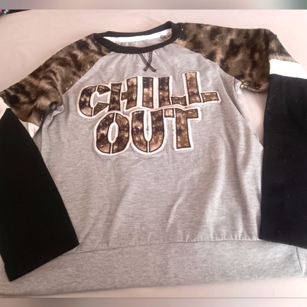 Girls size 8/10, Sleep on it long sleeve tee shirt